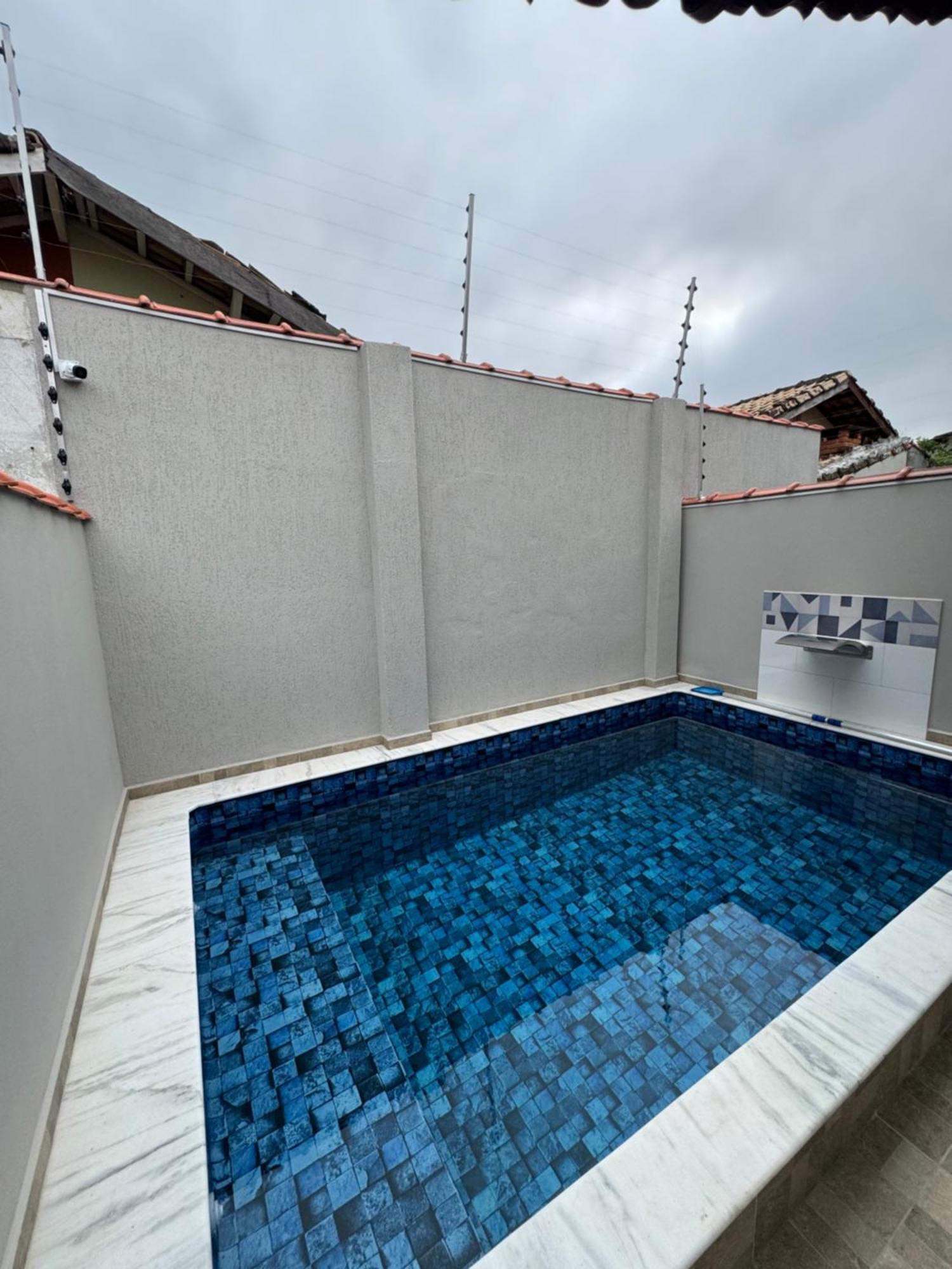 Casa Nova Na Com Piscina - Mongagua